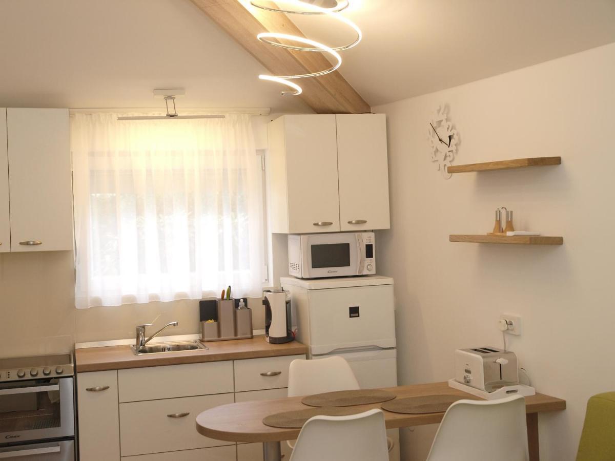 Cozy Studio Apartment Tian In Загреб Экстерьер фото